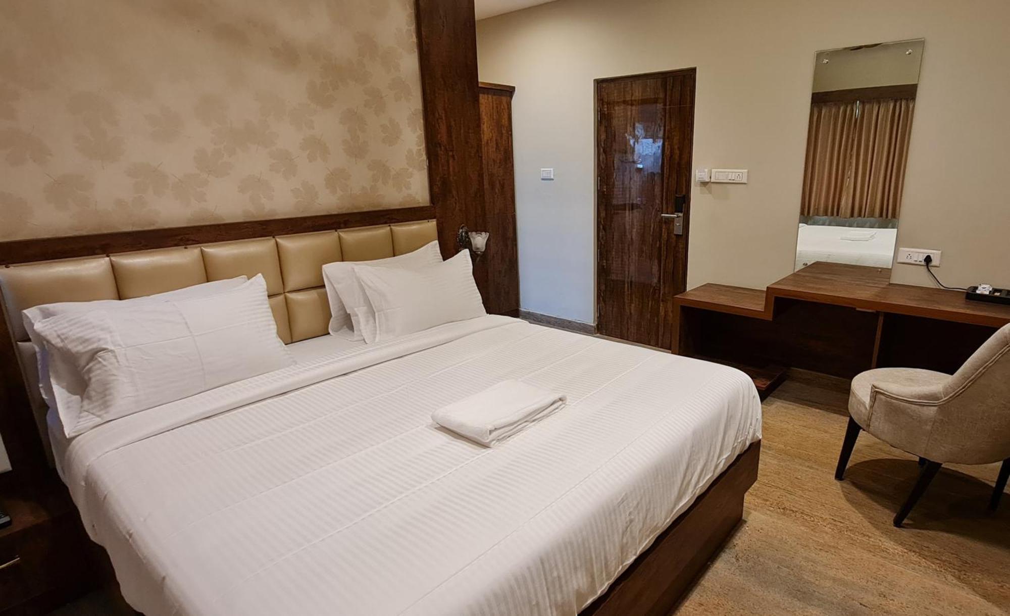 Al Noor Palace Μπανγκαλόρ Εξωτερικό φωτογραφία